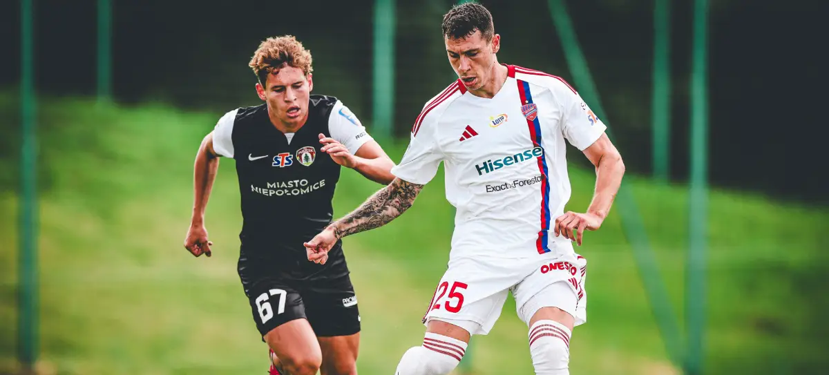 Raków Częstochowa zwycięża w sparingu z Puszczą Niepołomice 2:0